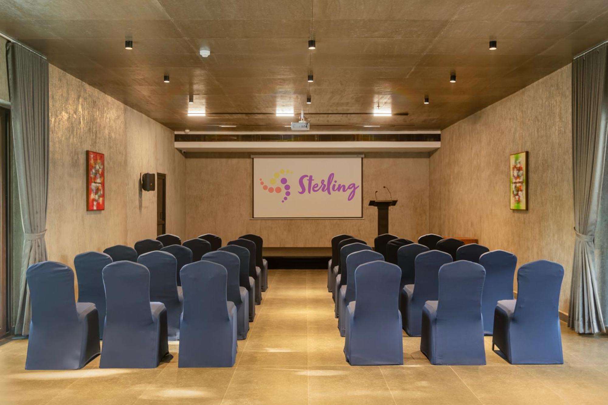 Sterling Athirappilly Hotel Kallana Exterior foto